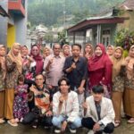 Kuning Biru dan Putih Modern Arung jeram YouTube Thumbnail (4)