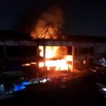 Kebakaran Kembali Terjadi di Bekas Gedung Ramayana Pasar Cikarang