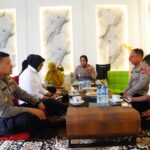 Kapolres Metro Bekasi Sambang Tokoh Masyarakat, Ajak Warga Aktif Jaga Keamanan Lingkungan