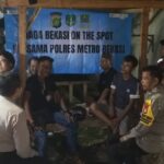 Jaga Bekasi On The Spot, Polsek Pebayuran Perkuat Sinergi dengan Warga melalui Siskamling
