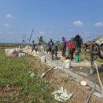 Satgas TMMD dan Warga Mulai Cor Jalan Lingkungan di Sasaran 3, Semangat Gotong Royong Warnai Pembangunan
