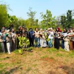 KKN UPB Desa Cipayung Tanam 100 Pohon, Dukung Penghijauan dan Kelestarian Lingkungan Cipayung