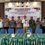 Kapolsek Cikarang Timur Pastikan Pengundian Nomor Urut Pilkades di 6 Desa Berjalan Aman dan Kondusif